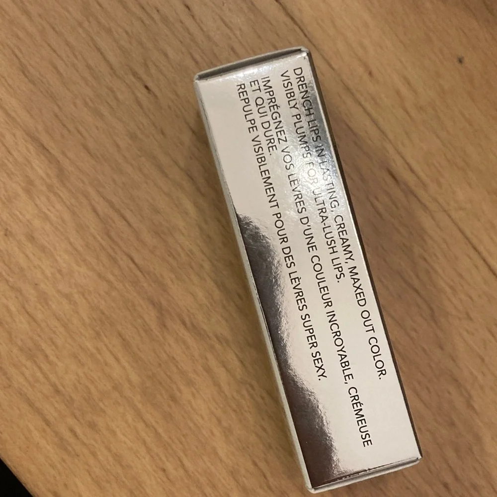 BUXOM Full Force Plumping Lipstick - Influencer - NIB